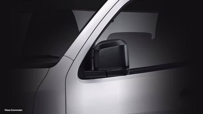 new-hi-ace-commuter-spion